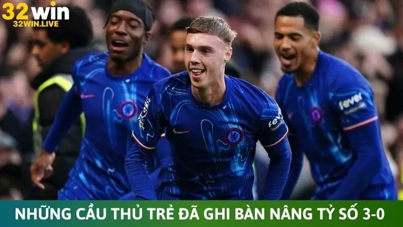 Những cầu thủ trẻ đã ghi bàn nâng tỷ số 3-0